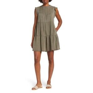 VELVET HEART Shelly Tiered Cap Sleeve Dress In Washed Out Olive Size L